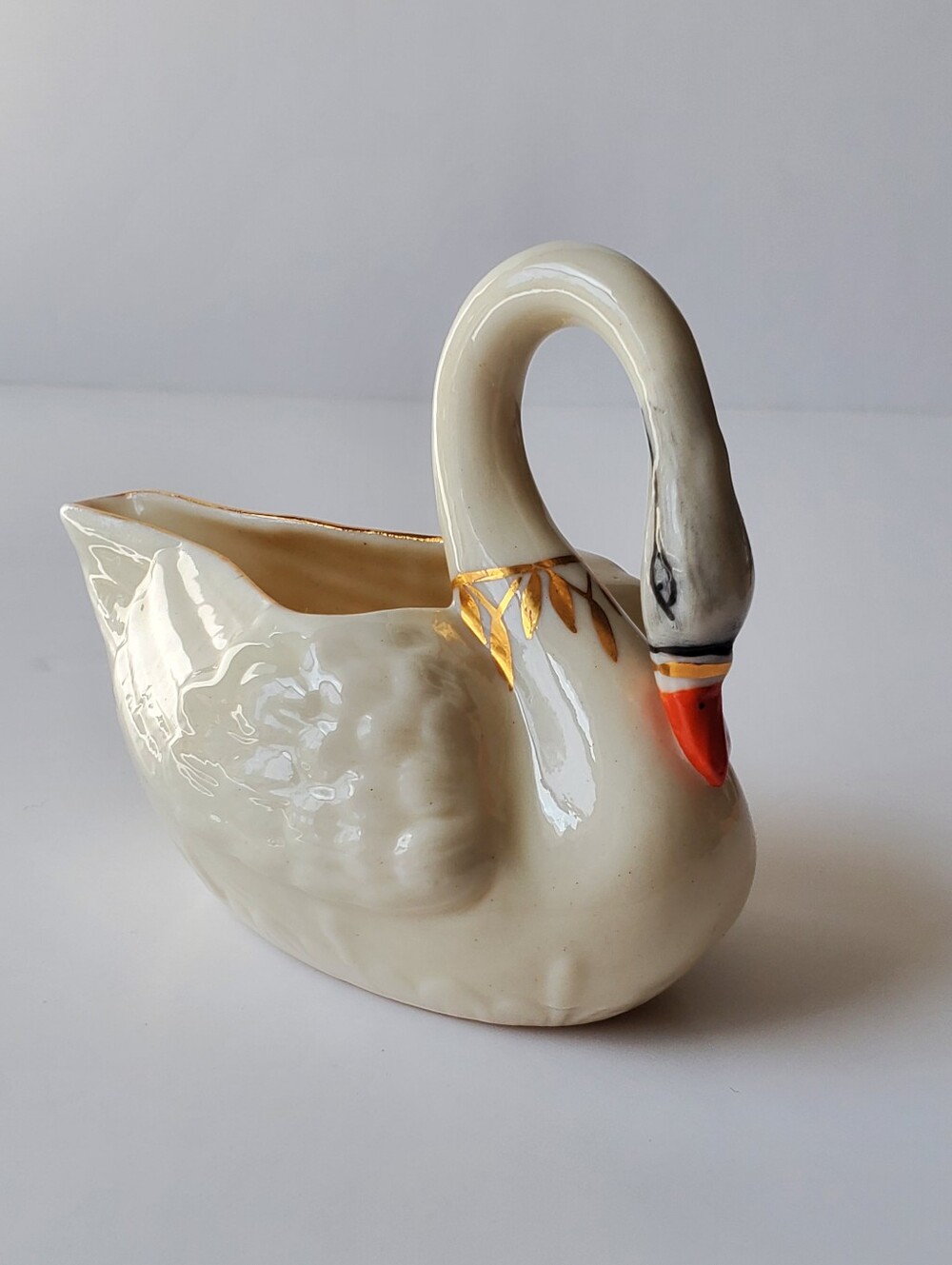 Vintage Belleek Ireland Porcelain Swan Creamer - 6th Green Mark (1965-1980)